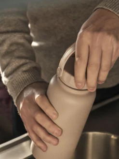 Hay Thermos Mono 0,9 L 7 Hay Thermos Mono 0,9 L -Hay Magasin 504531 01 2 EnvironmentImage ac971ad45e